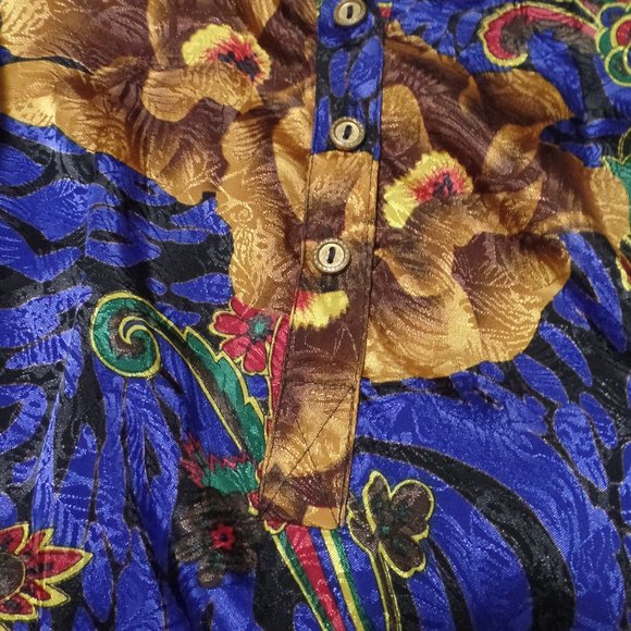 VTG Women's Blouse, partial button down XL - Picture 4 of 7